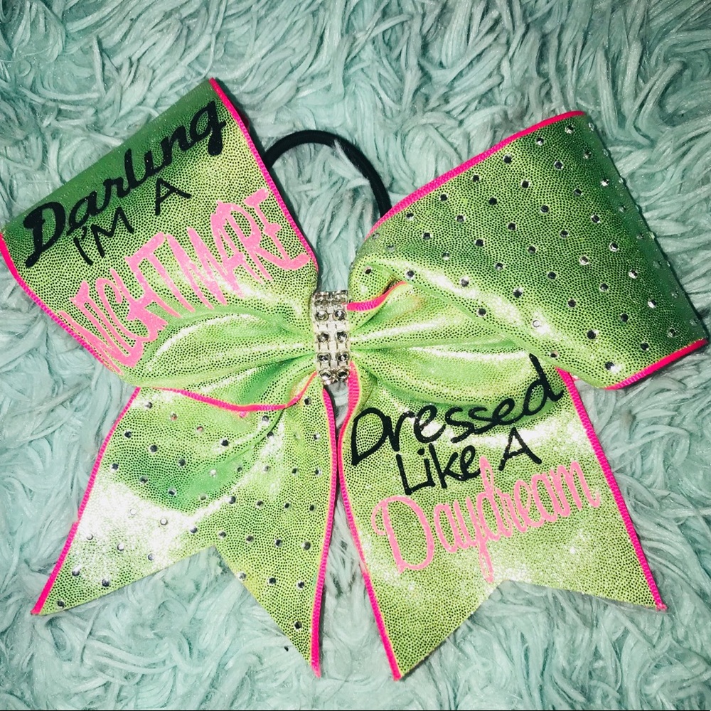 Cheer Bow